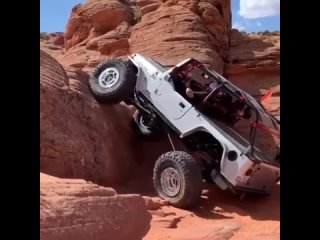 jeep wrangler off-roader